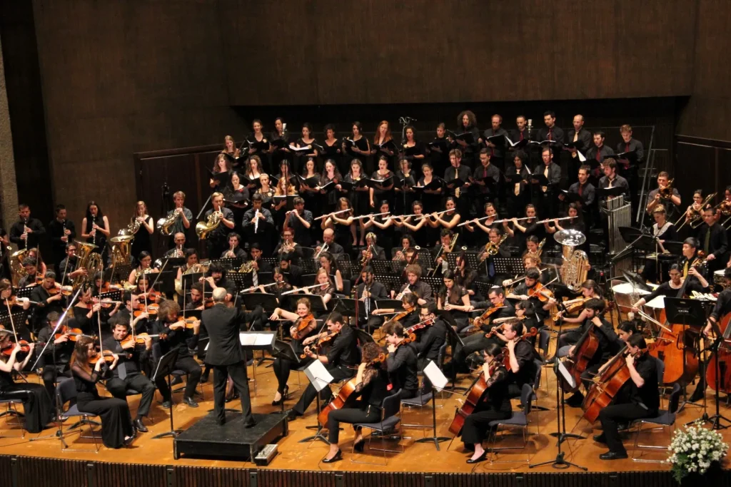 Musica Kalevi Aho konsertti tunnelmia galleria